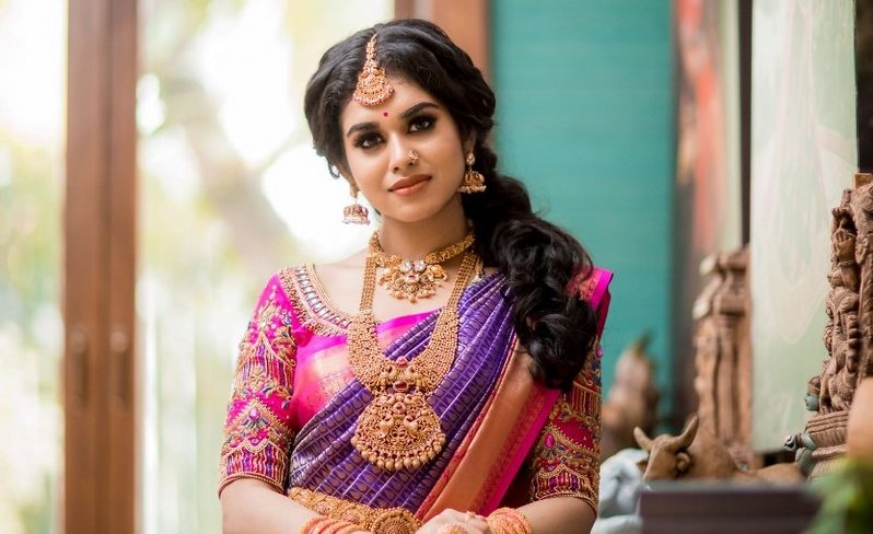 Actress Meenakshi Govindarajan Stills