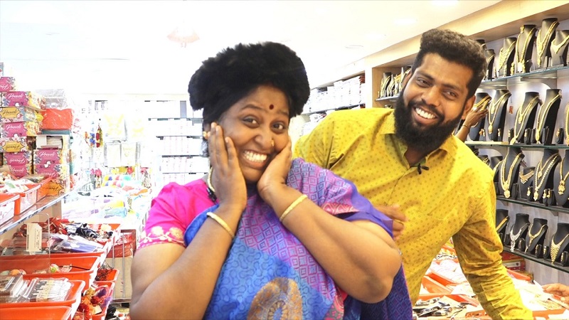 Cooku With Comali fame Deepa-வின் Kalakkal Shopping at Velavan Stores