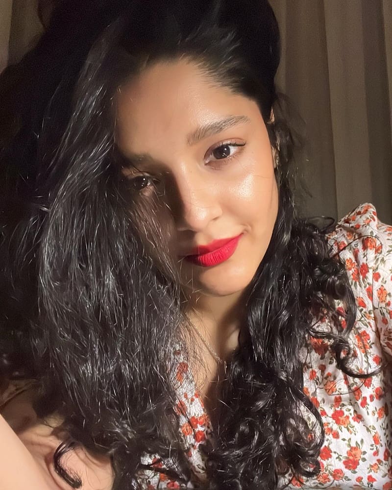 Actress Ritika Singh Latest Photos