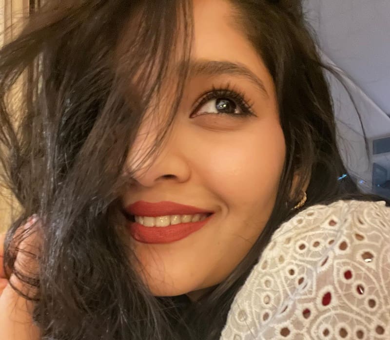 Actress Ritika Singh Latest Photos
