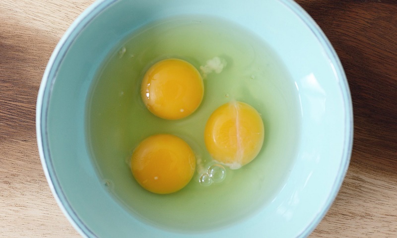 Are you a raw egg eater? Here are the tips for you