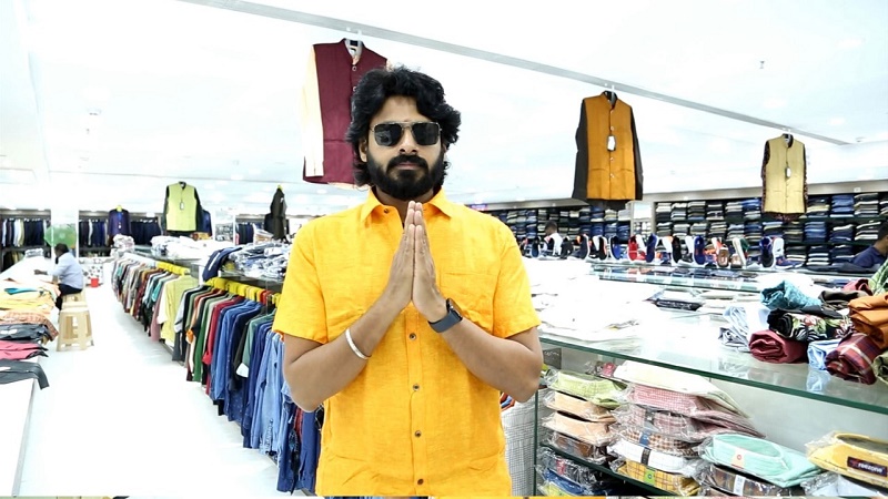  papri ghosh shopping with velavan stores