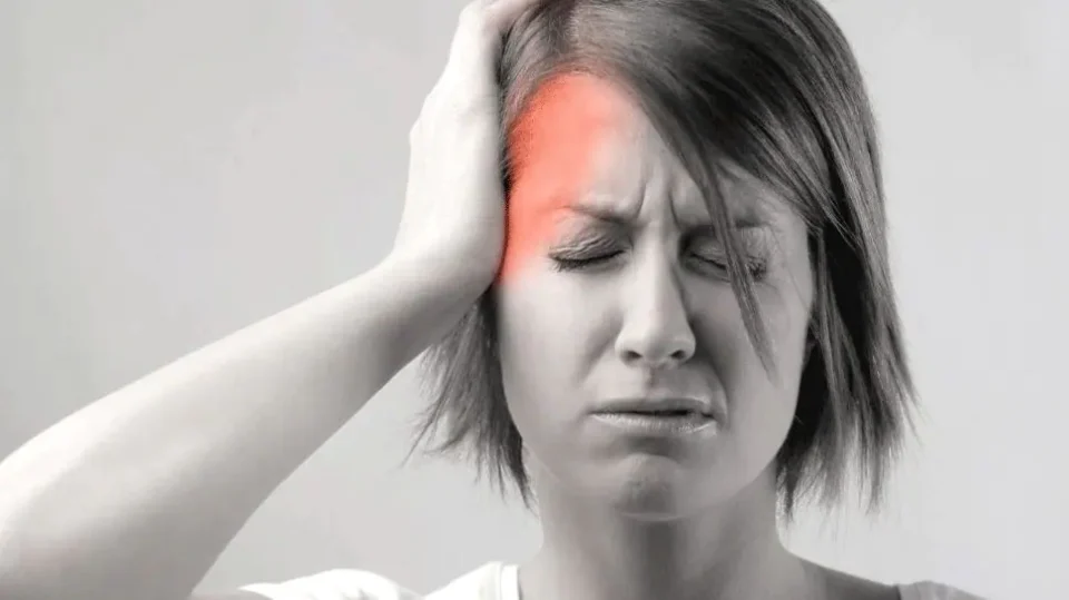 Symptoms of cranial nerve damage