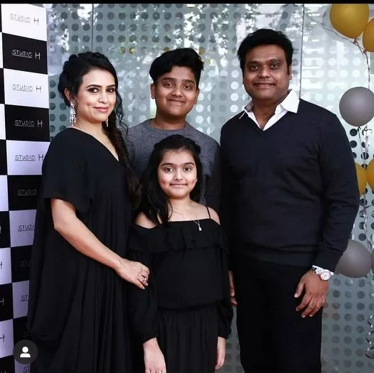 harris jeyaraj family photos viral