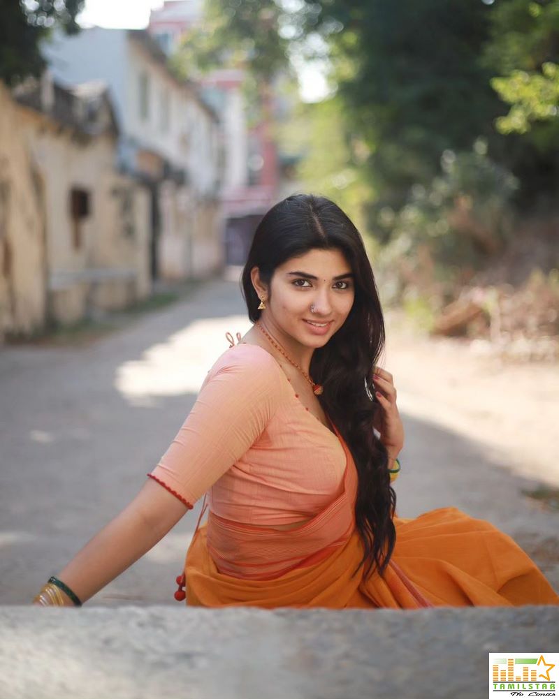 Actress PragyaNagra Latest Photos - Tamilstar