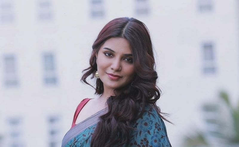 Actress Aathmika Latest Photos
