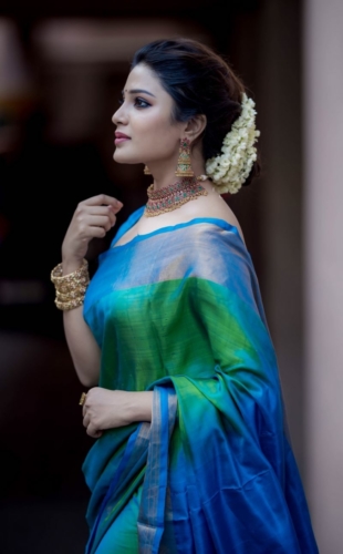 Actress Aathmika Photos (2)