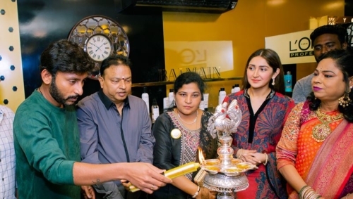 RJ Balaji, Sayyeshaa, Yashika Anand, and Athulya at Yolo Salon Launch (2)
